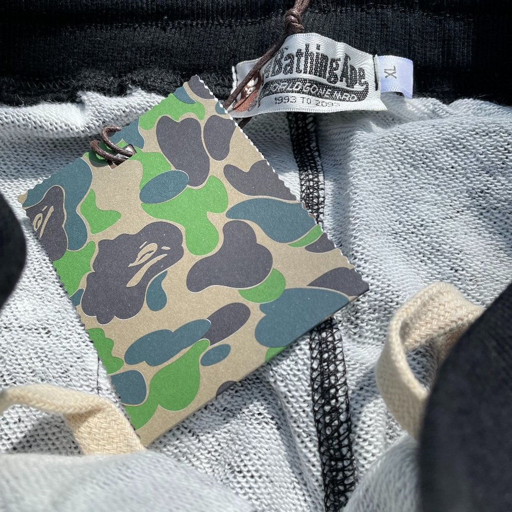Bape Black Camo Shark Pant - Picture 2 of 8